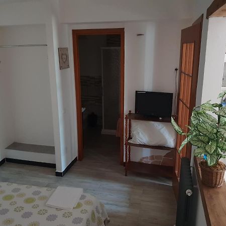 Casa Vacanze L'Agrifoglio Bed & Breakfast Magliolo Exterior foto