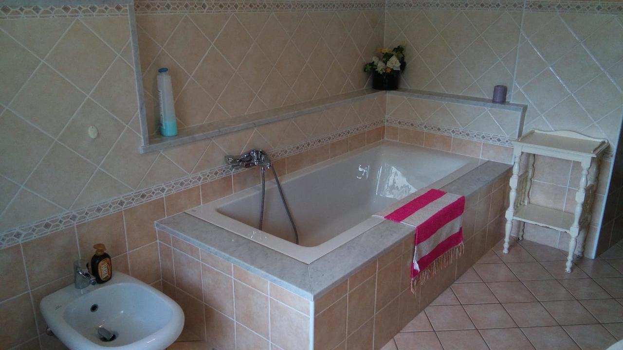 Casa Vacanze L'Agrifoglio Bed & Breakfast Magliolo Exterior foto