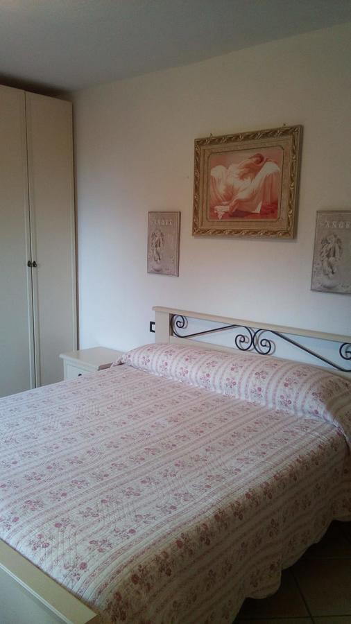 Casa Vacanze L'Agrifoglio Bed & Breakfast Magliolo Exterior foto