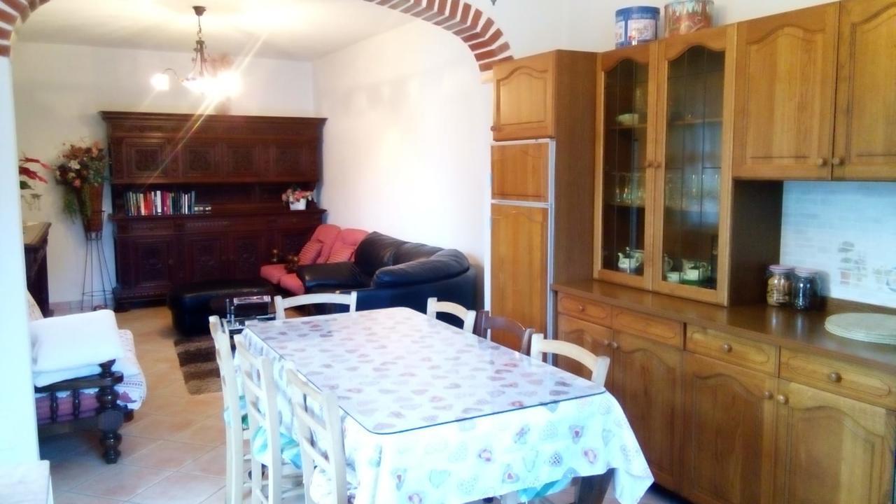 Casa Vacanze L'Agrifoglio Bed & Breakfast Magliolo Exterior foto