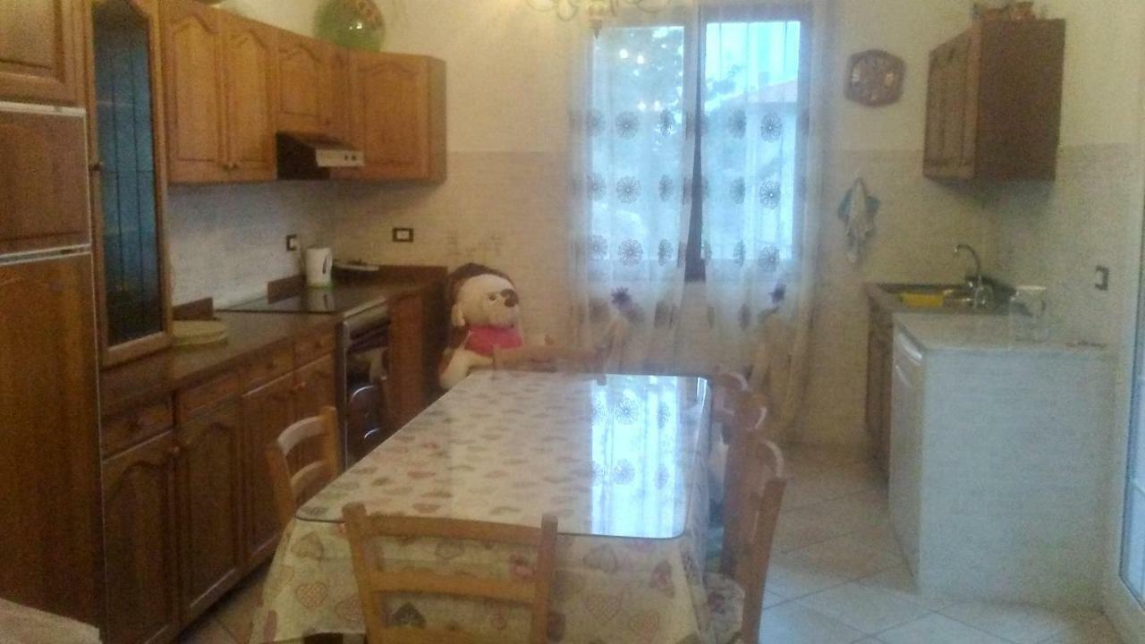 Casa Vacanze L'Agrifoglio Bed & Breakfast Magliolo Exterior foto